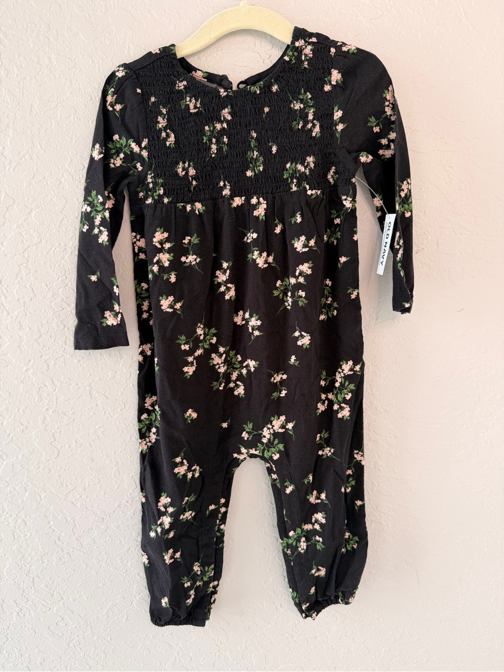 Old Navy Baby Girl Black Floral Smocked Romper 18-24M NWT